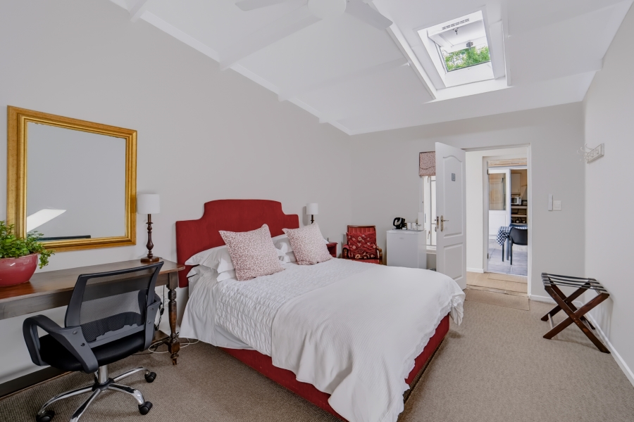8 Bedroom Property for Sale in Claremont Western Cape